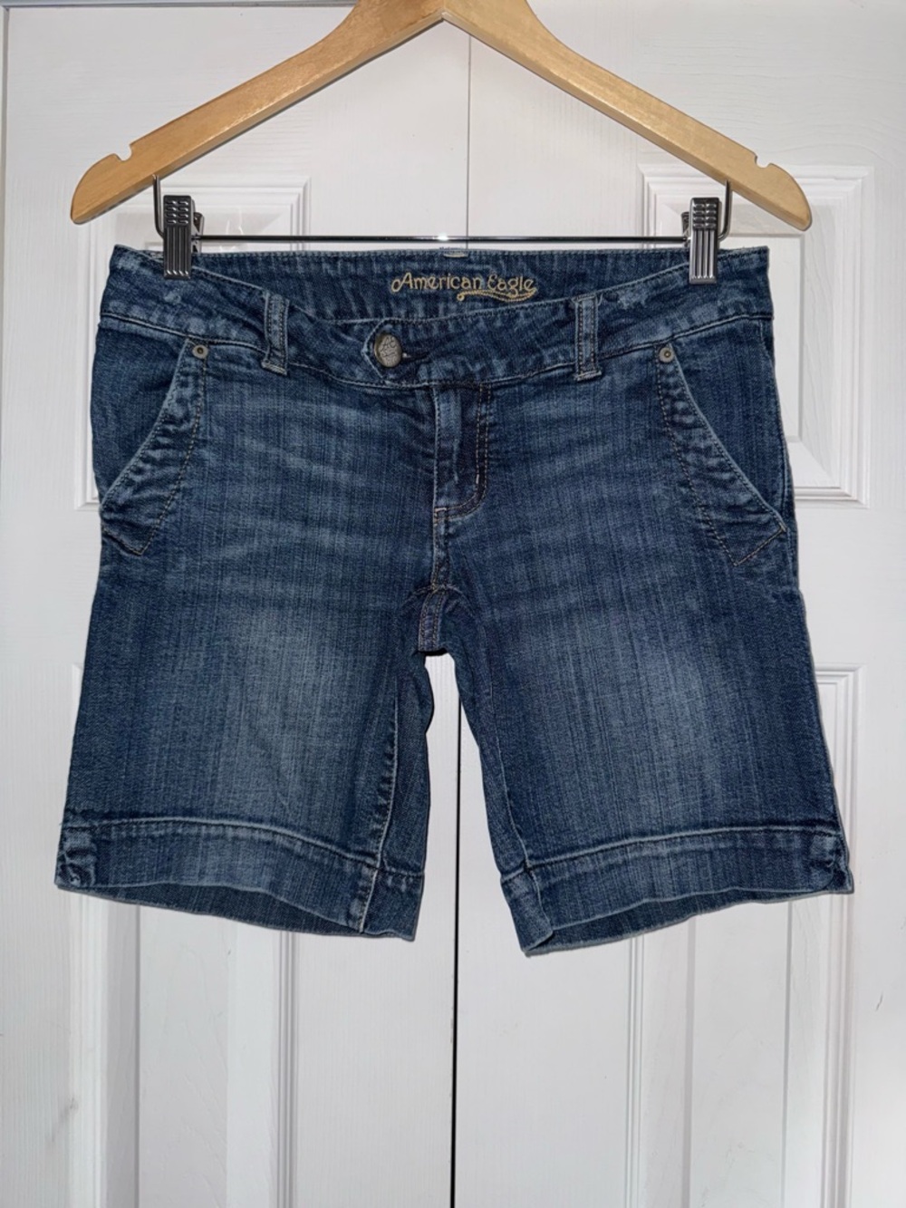 Y2K vintage American Eagle low rise short size 6